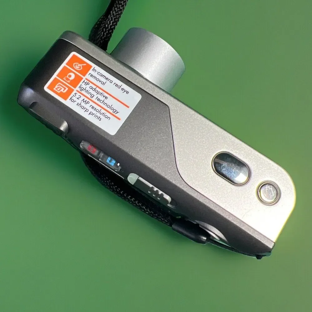HP PhotoSmart M417 5.2MP Digital Camera - Silver